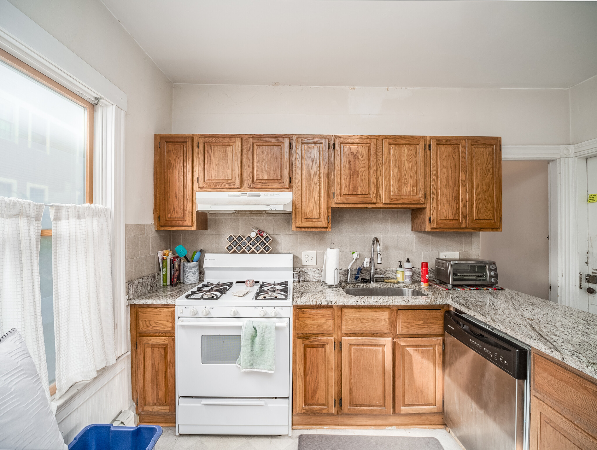 318 Beacon St, Ward Two