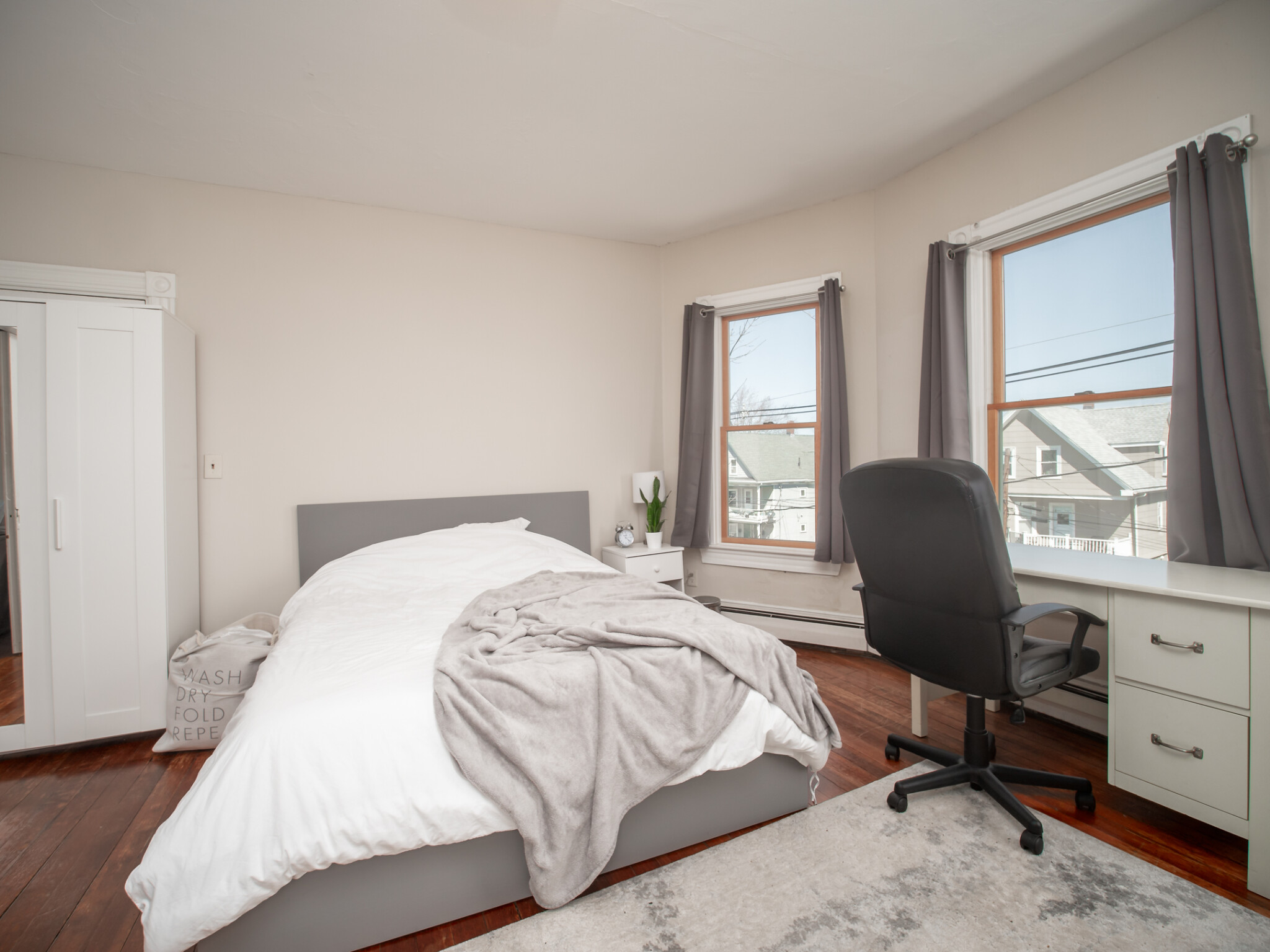 318 Beacon St, Ward Two