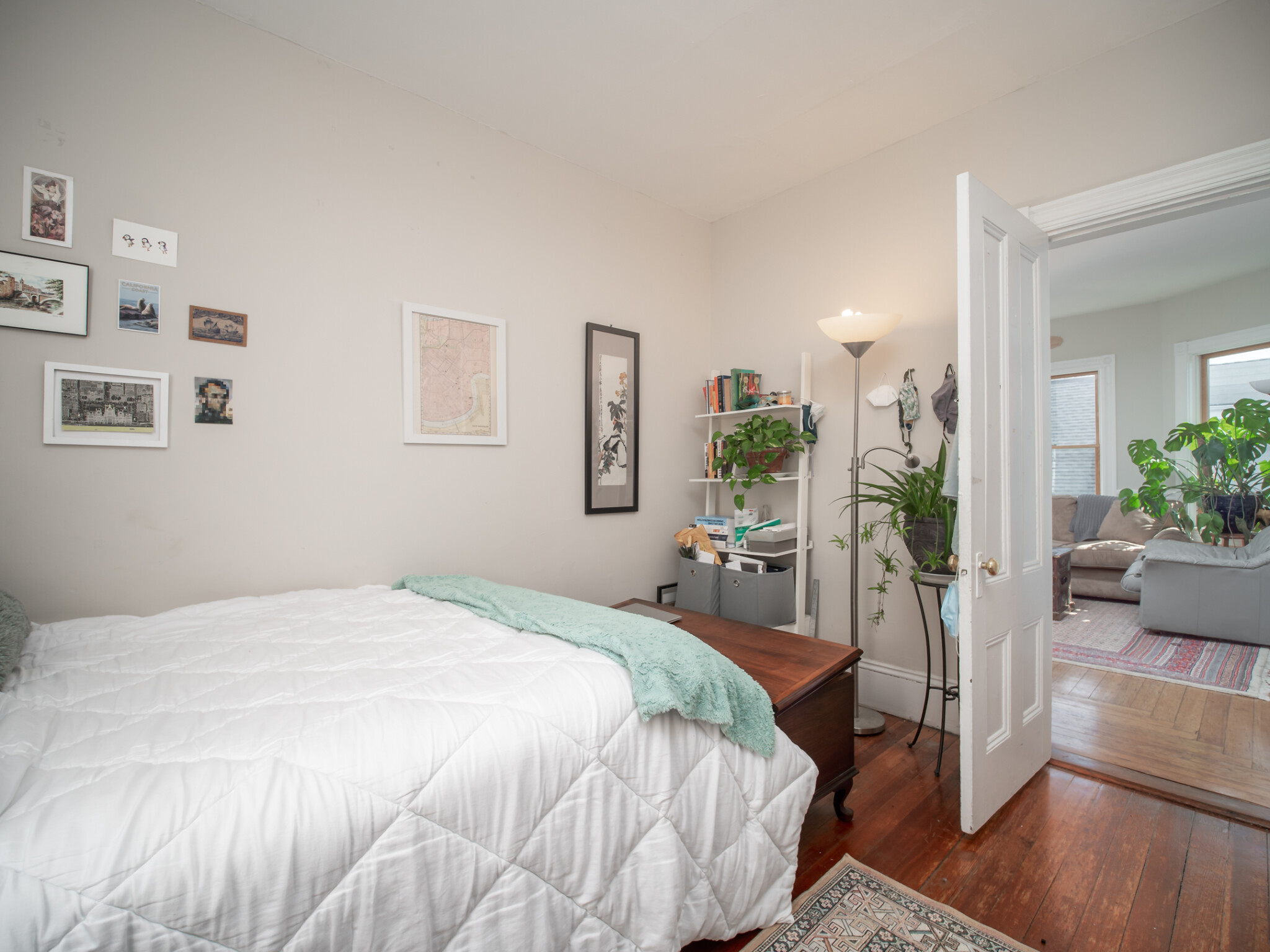 318 Beacon St, Ward Two