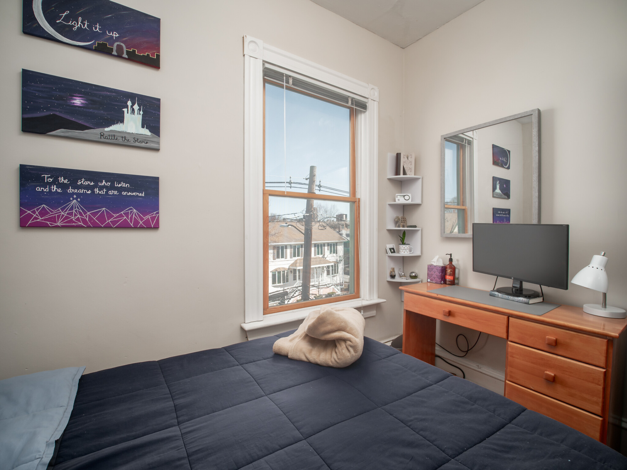 318 Beacon St, Ward Two