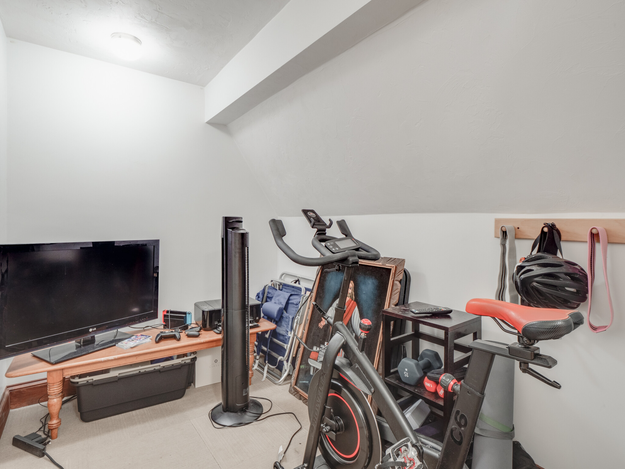 60 Powder House Boulevard, Tufts