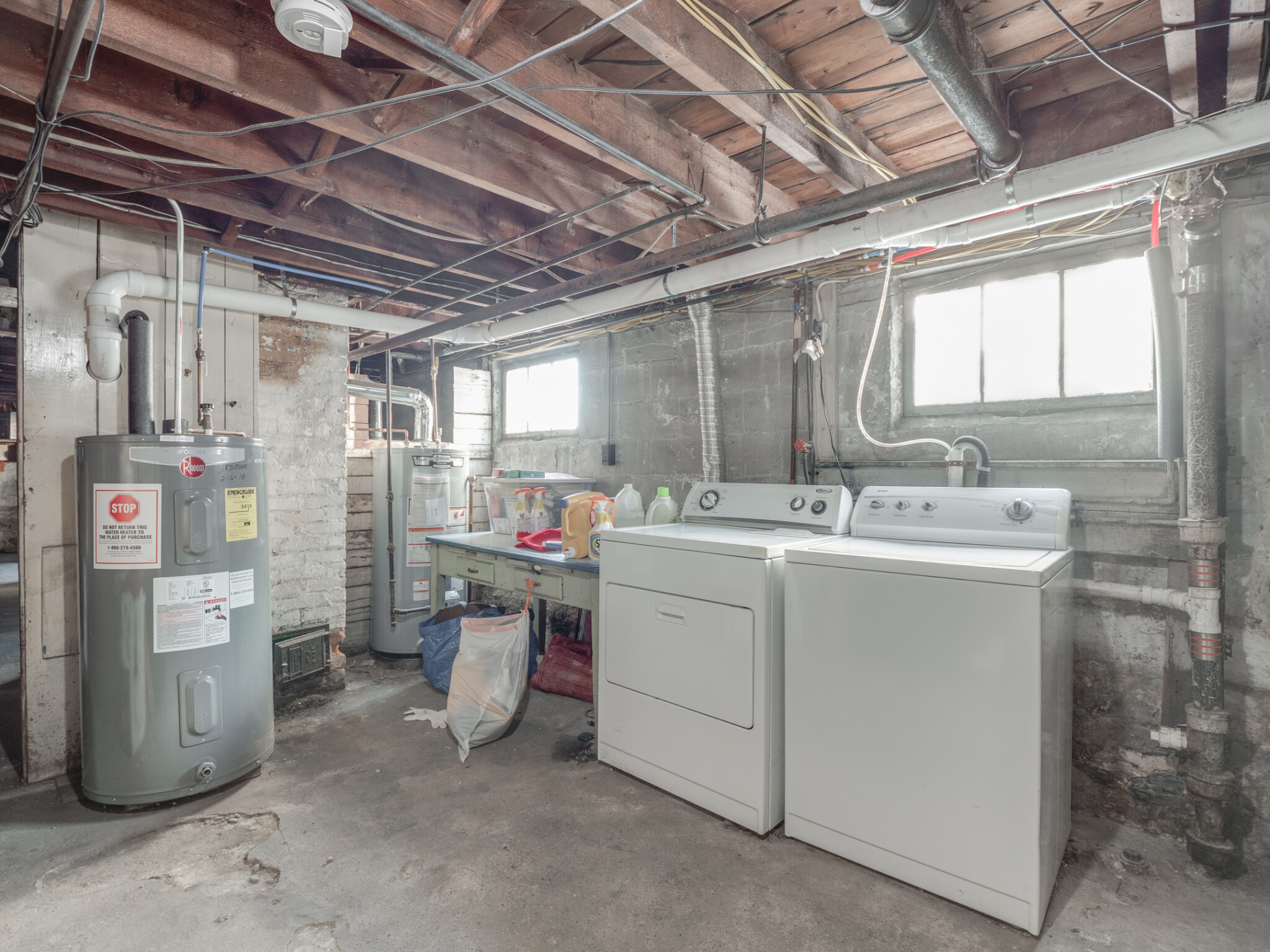 60 Powder House Boulevard, Tufts