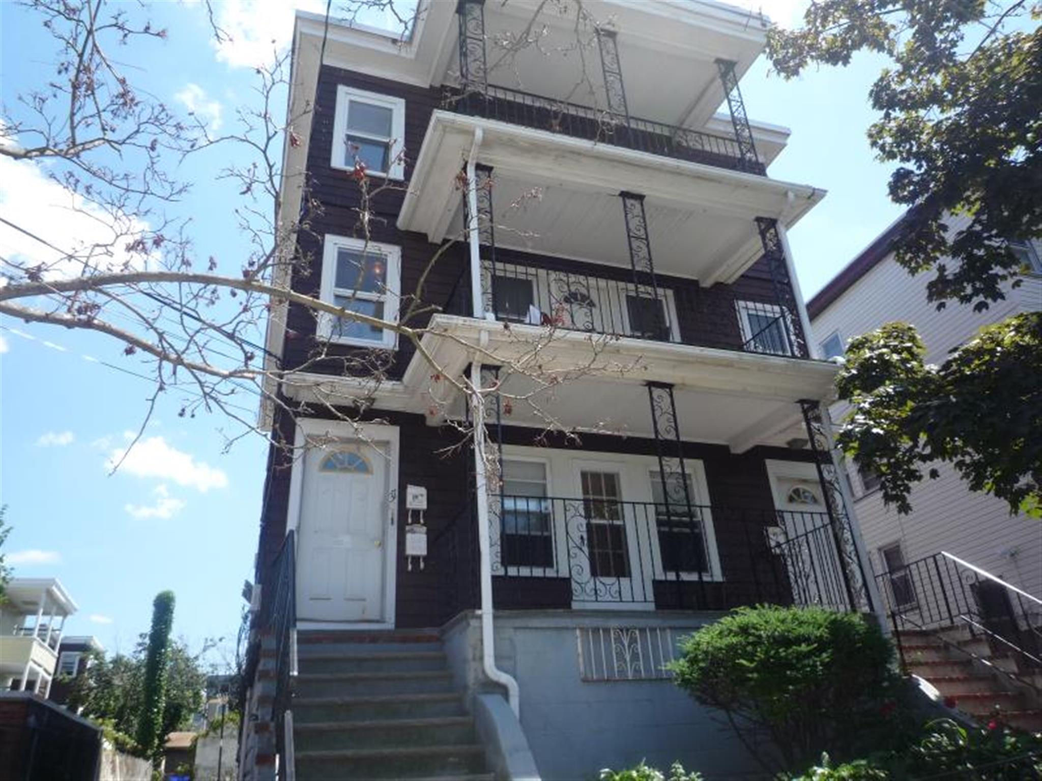 2.5 bed, 1 bath apartment for rent at 37 Edgar Ave Unit 3, Magoun Square — photo 20 of 20