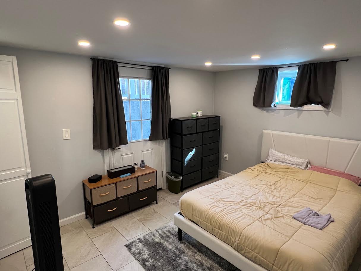 1546 Washington St, West Newton