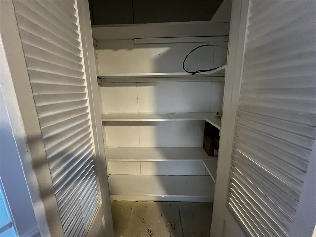 158 Holland, Teele Square