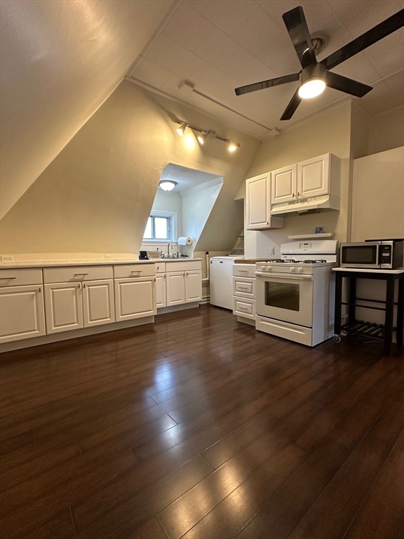 254 East Eagle St, Eagle Hill