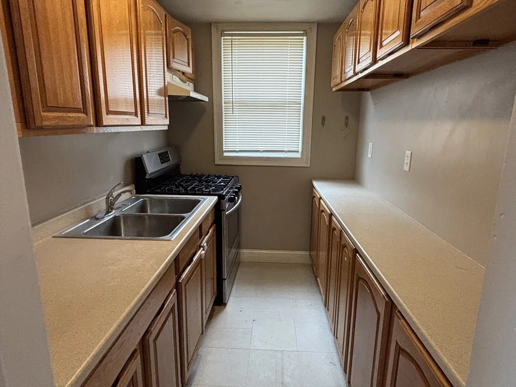 179 Tremont St, New Bedford