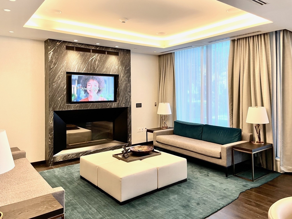 135 Seaport Blvd, Seaport District