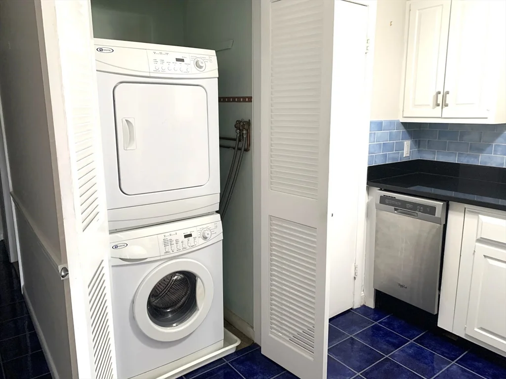 19 Atlantic Rd, Gloucester