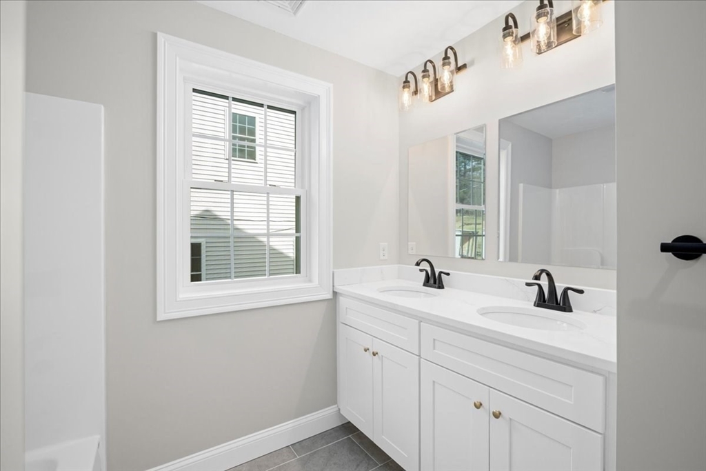 77 Upland St, Worcester