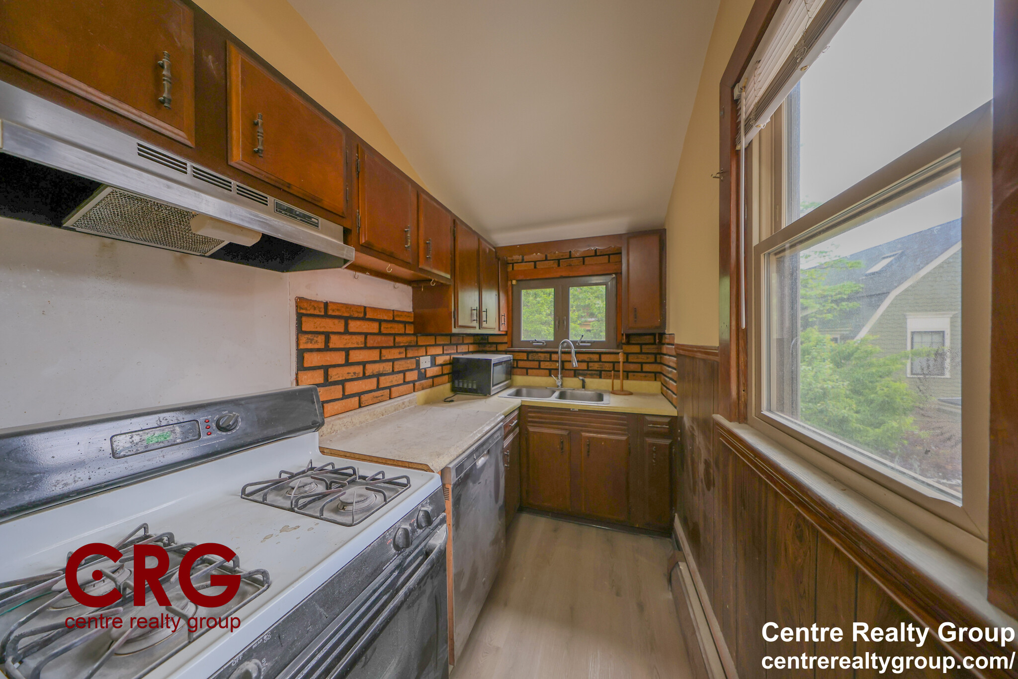 22 Grand View Ave, Prospect Hill