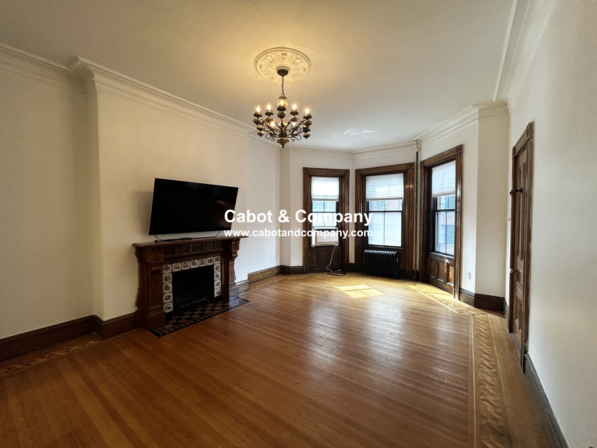 144 Commonwealth Ave, Back Bay