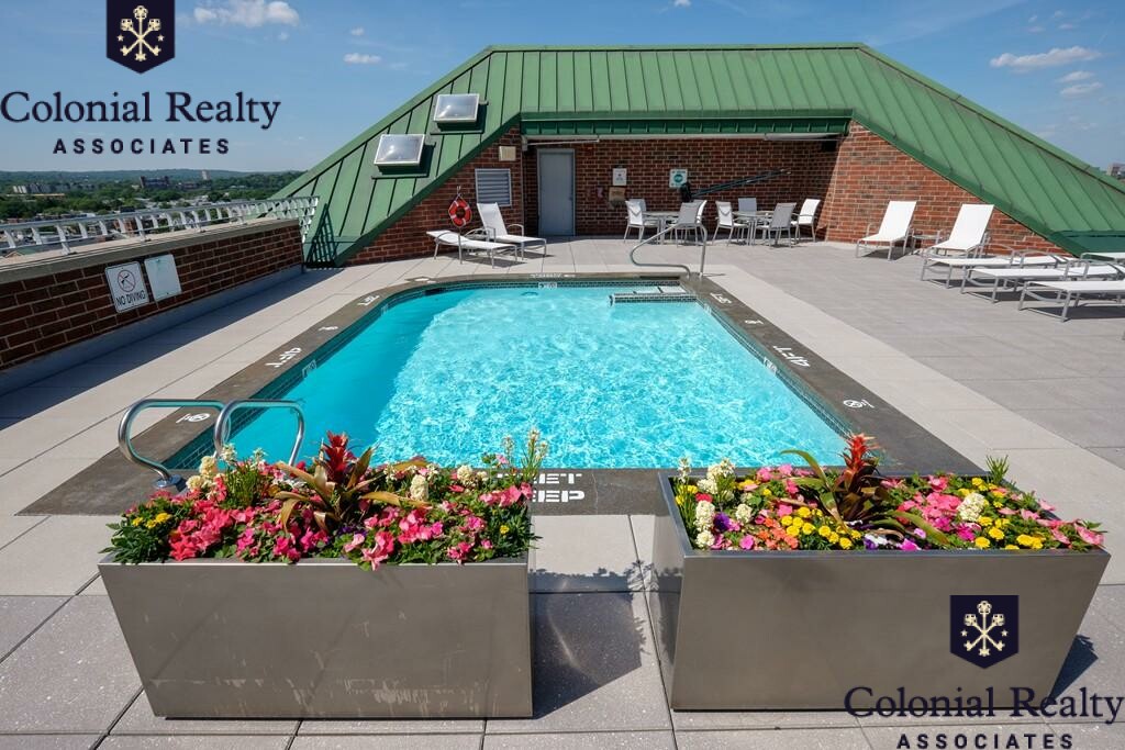 15 North Beacon St, Allston