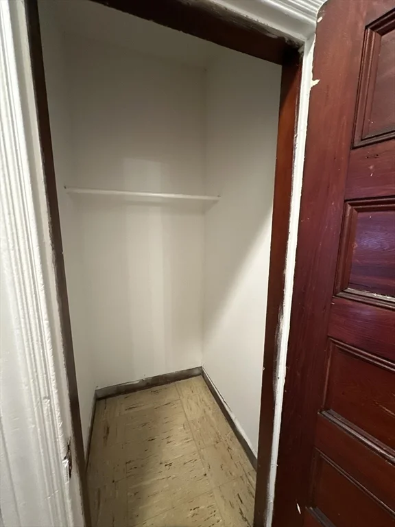 39 Forest St, Roxbury