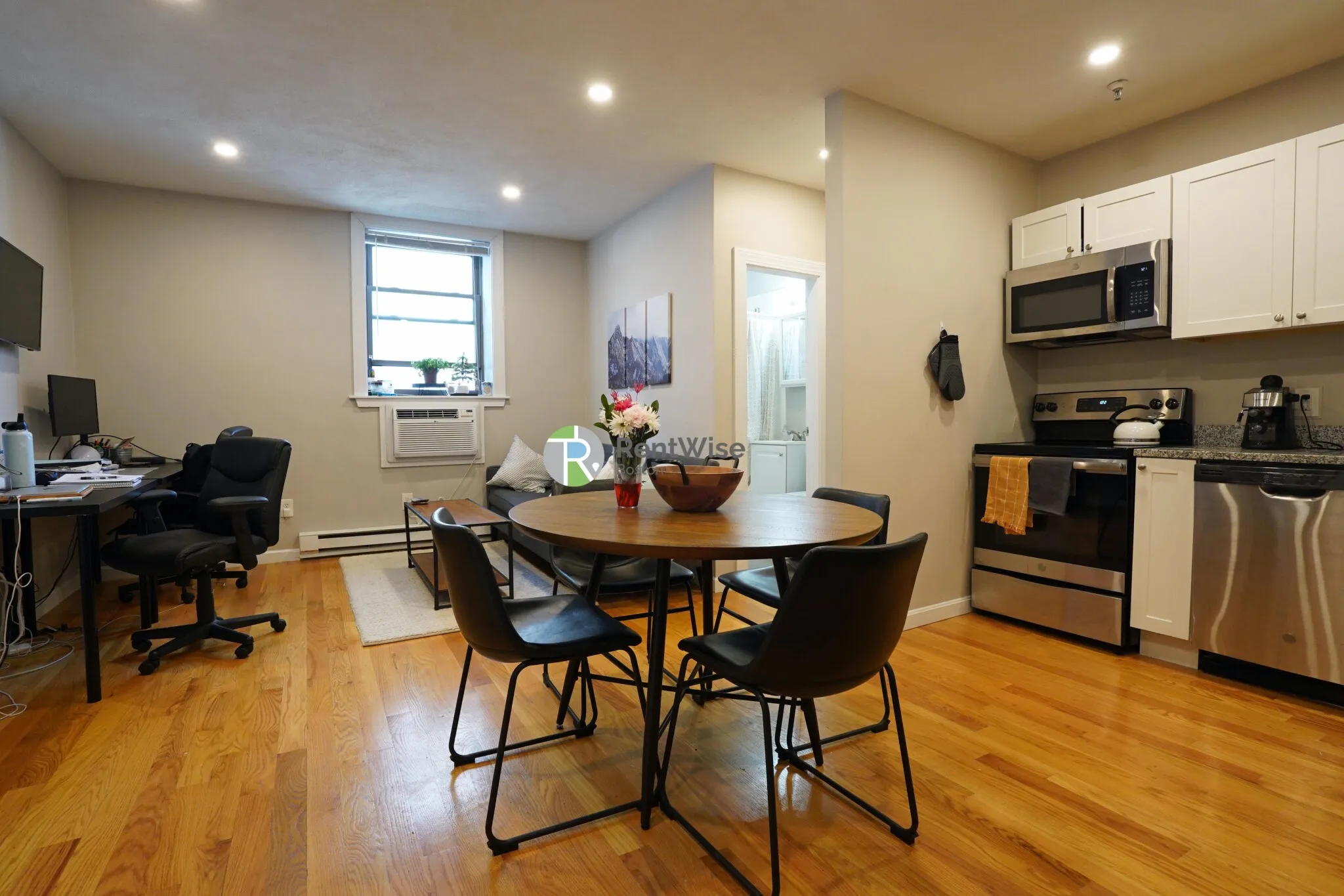 1200 Commonwealth Ave, Brighton