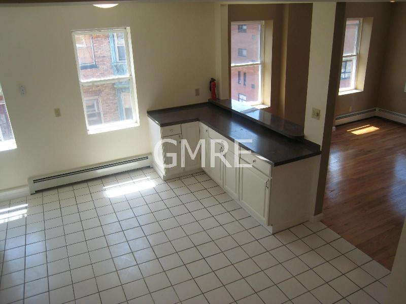 157 Endicott St, North End