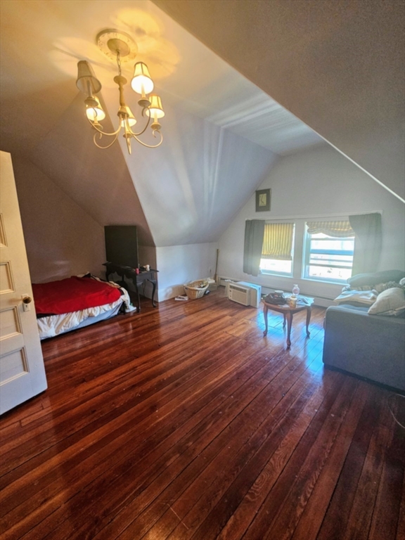 686 Washington St, Brookline