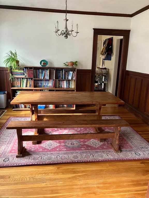 74 Stearns Rd, Longwood