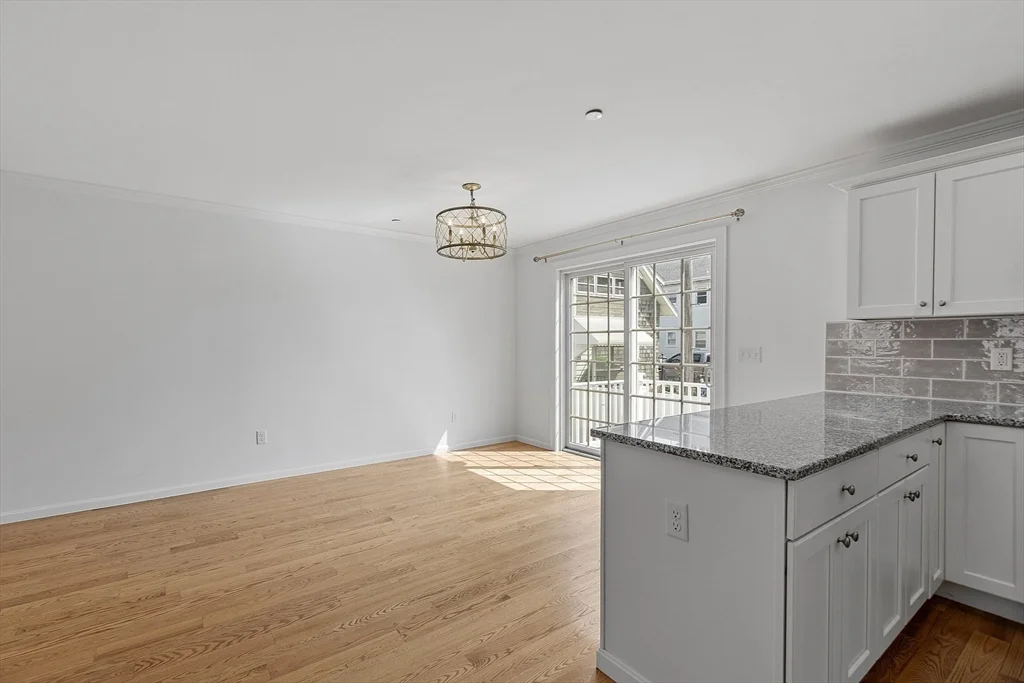 27 Mill St, Quincy