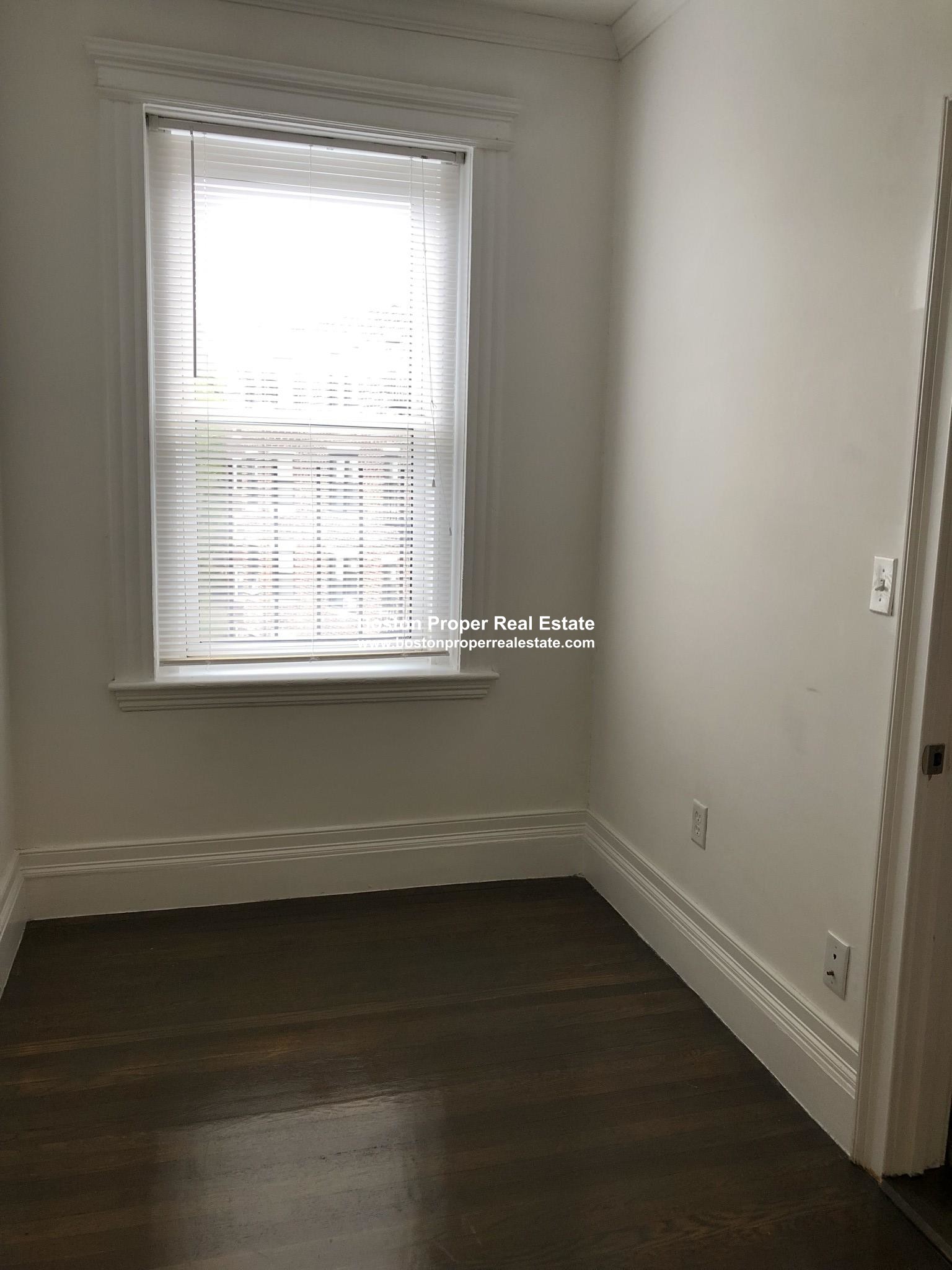 106 Queensberry St, Fenway