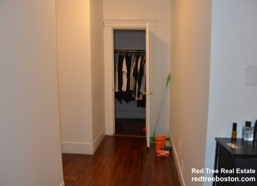 238 Hemenway St, Fenway