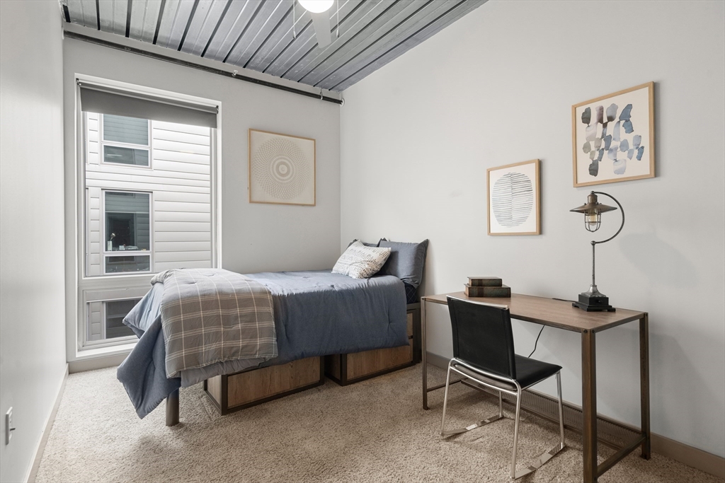 1 Merrimack Plaza, Lowell