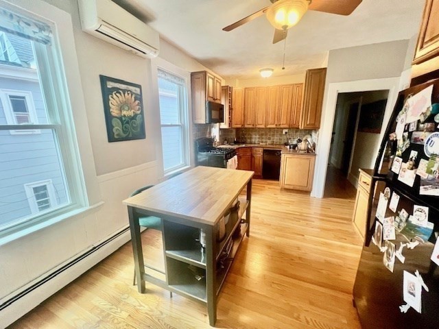 28 Goldsmith St, Jamaica Plain