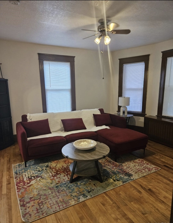 117 Illinois St, Worcester