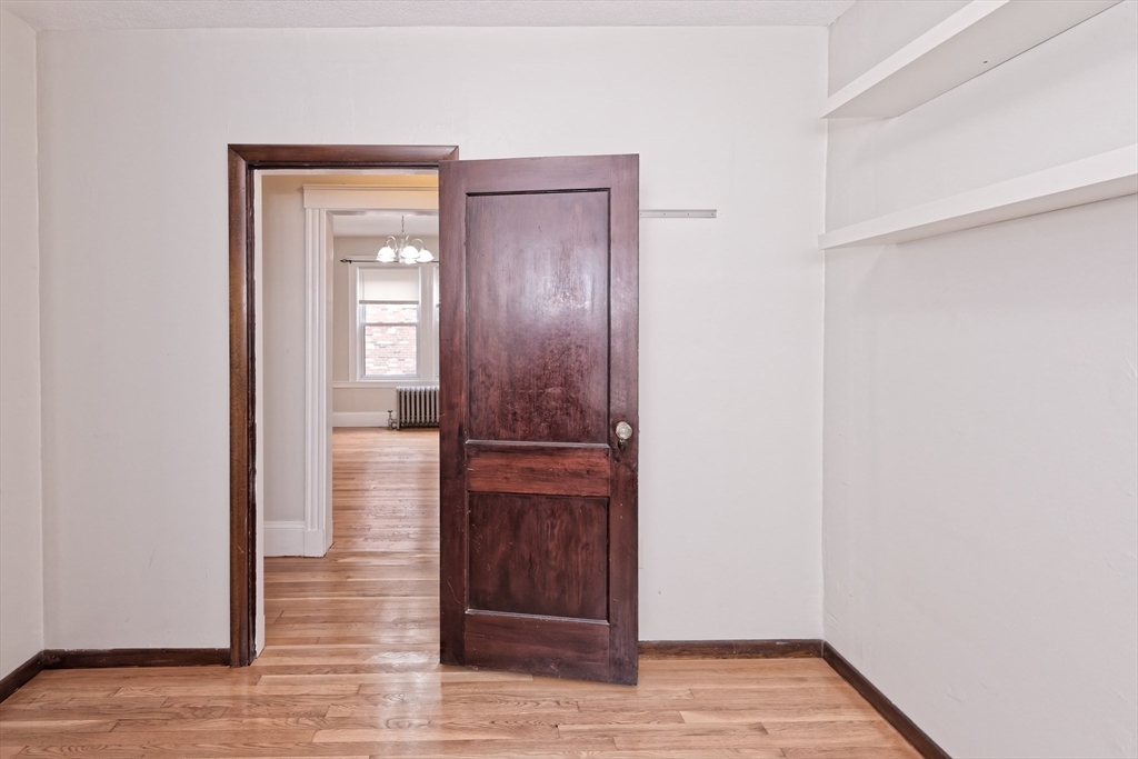 23-25 St James Ter, Newton