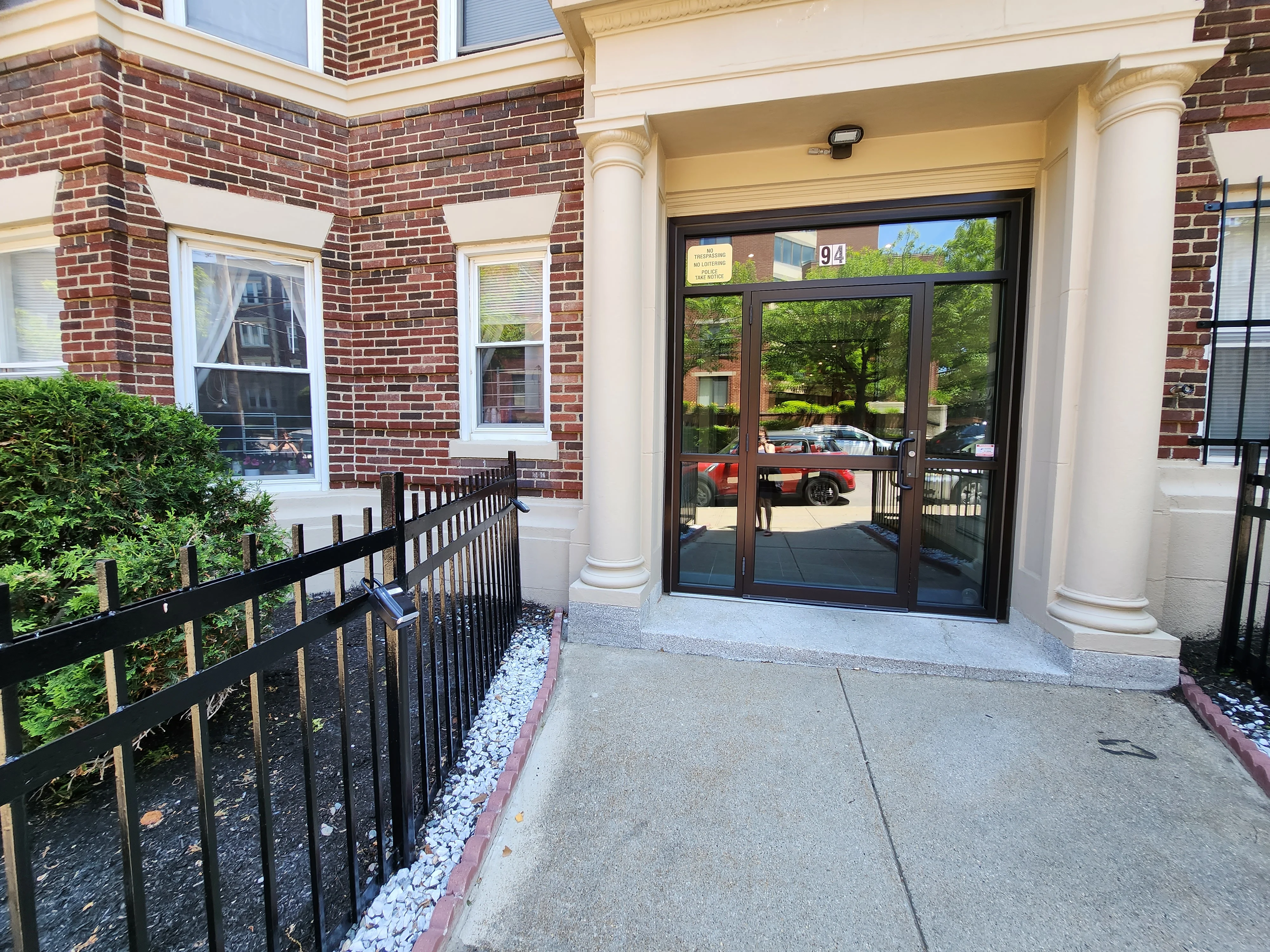 94 Brainerd Rd, Allston
