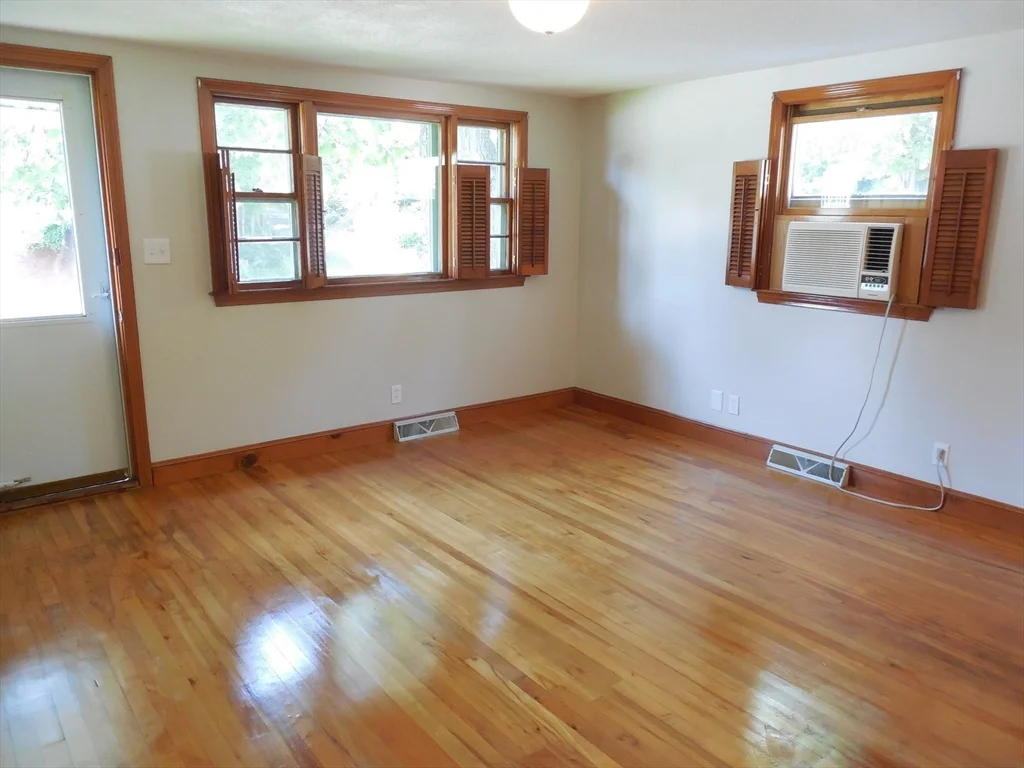 1701 Trapelo Rd, Waltham