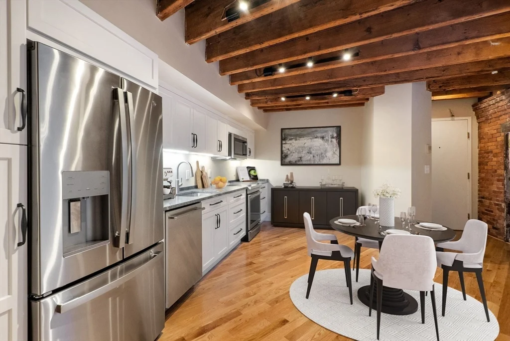 130 Fulton St, Waterfront