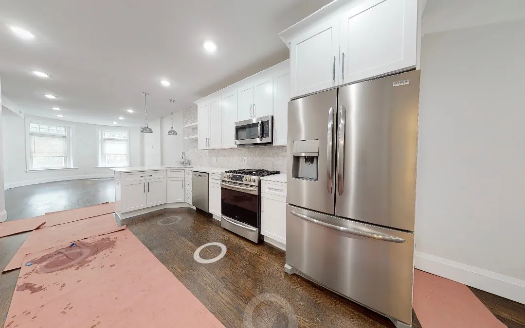 7 Strathmore Rd, Brookline