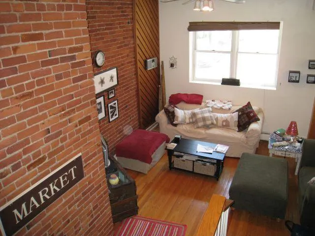 106 Central St, Powder House Square