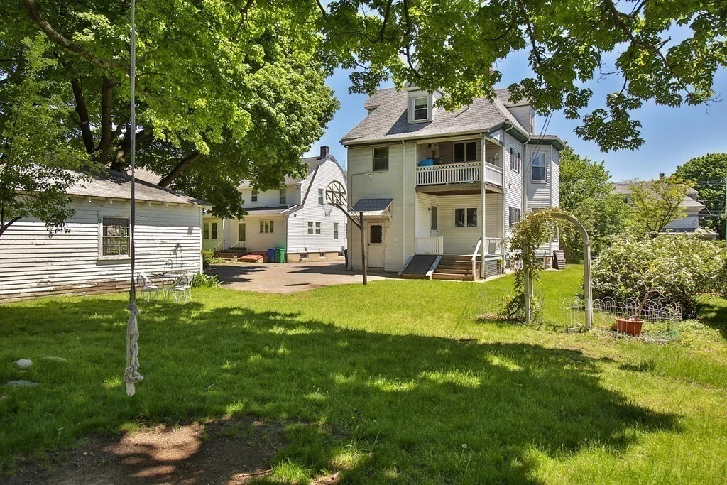 1603 Centre St, Newton