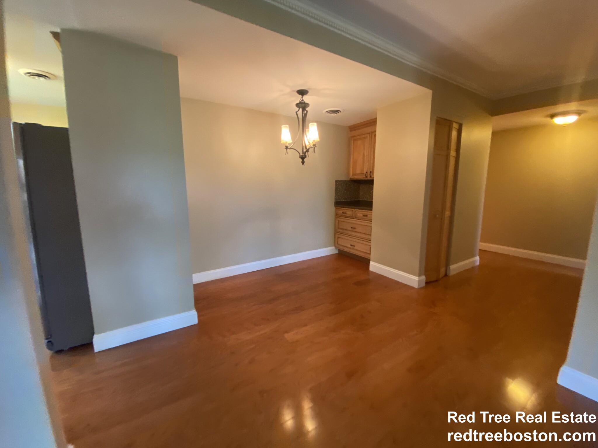 20 Stearns Rd, Coolidge Corner
