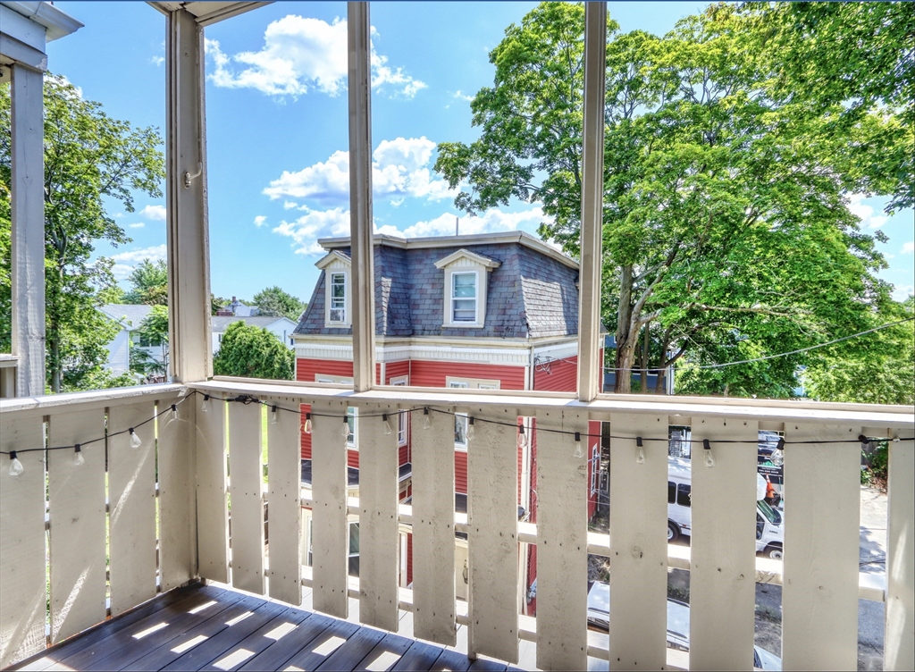 14 Holton, West Medford