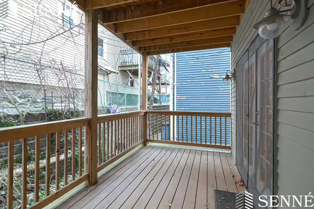 176 Hillside St, Mission Hill