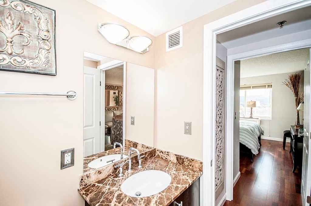 8 Museum Way, East Cambridge