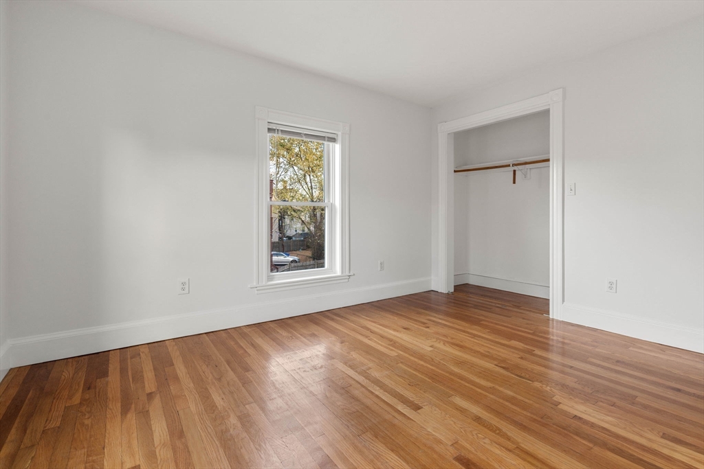 15 Bradbury St, Allston