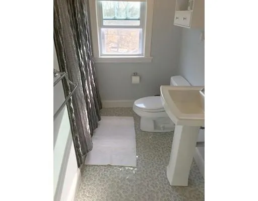 119 York Ter, Coolidge Corner