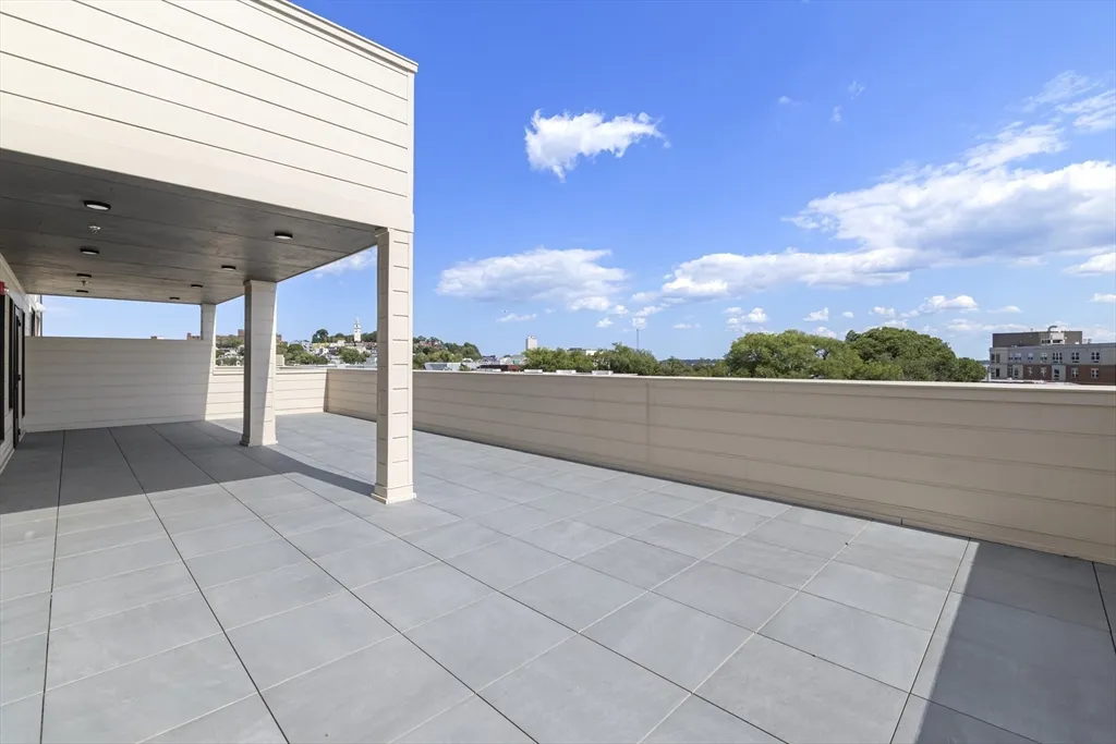 267 Old Colony Ave, South Boston