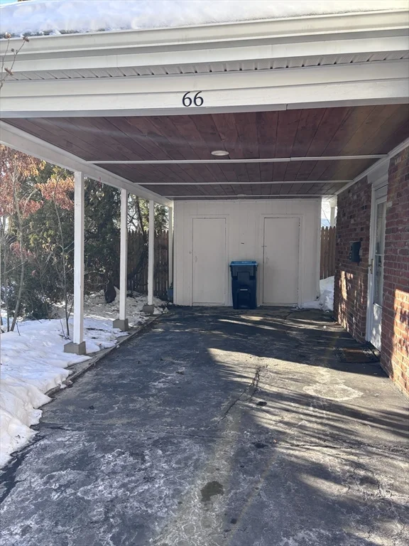 66 Janet Circle, Shrewsbury