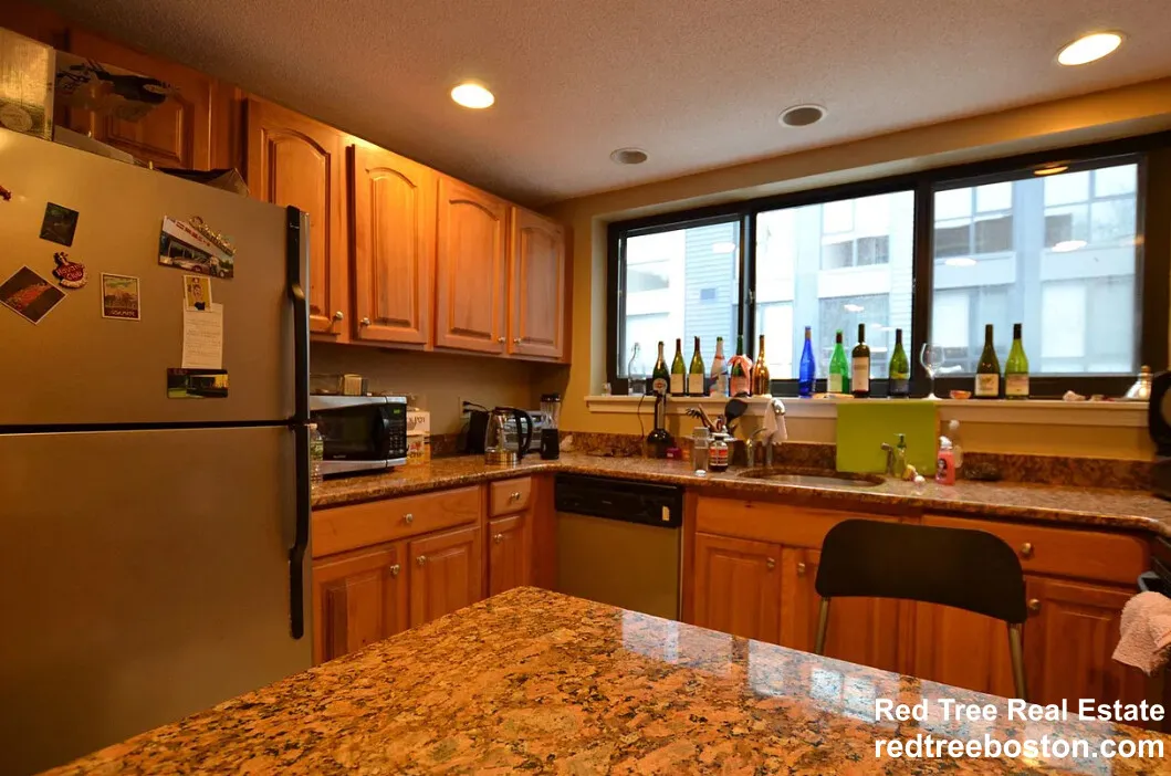 85 Brainerd Rd, Brighton