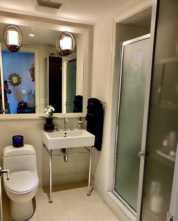 424 Massachusetts Ave, South End