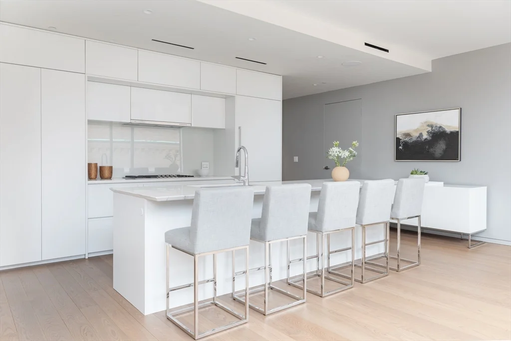 10 Farnsworth, South Boston