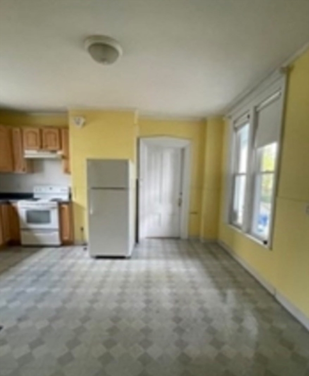 84 Walker St, Newtonville