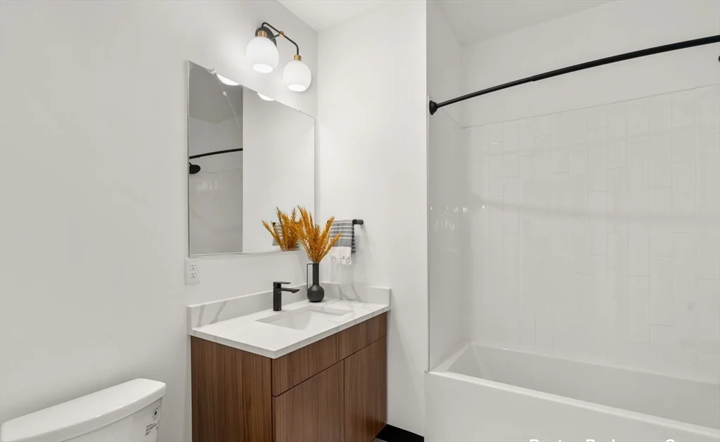 600 Broadway, Everett