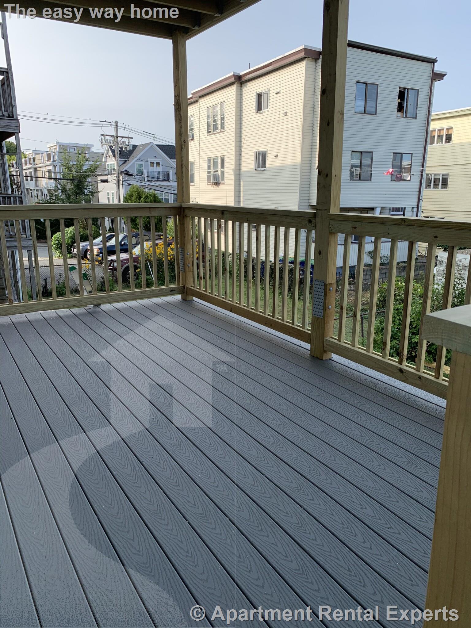 101 Heath St, Winter Hill