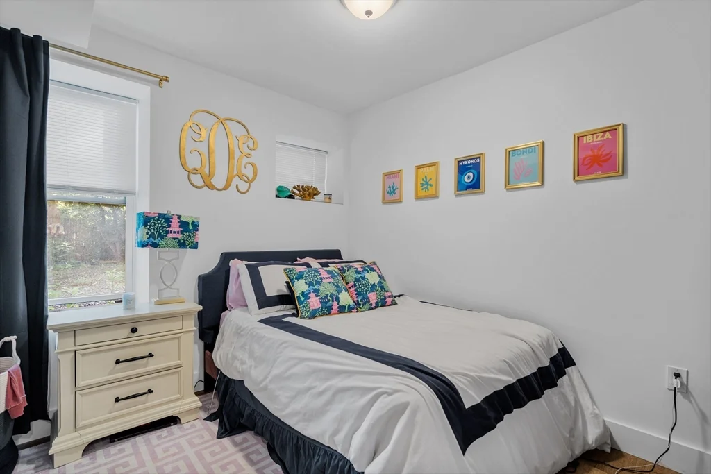 211 West 9th, South Boston